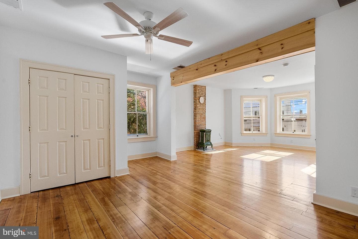 132 Amherst Street photo 36