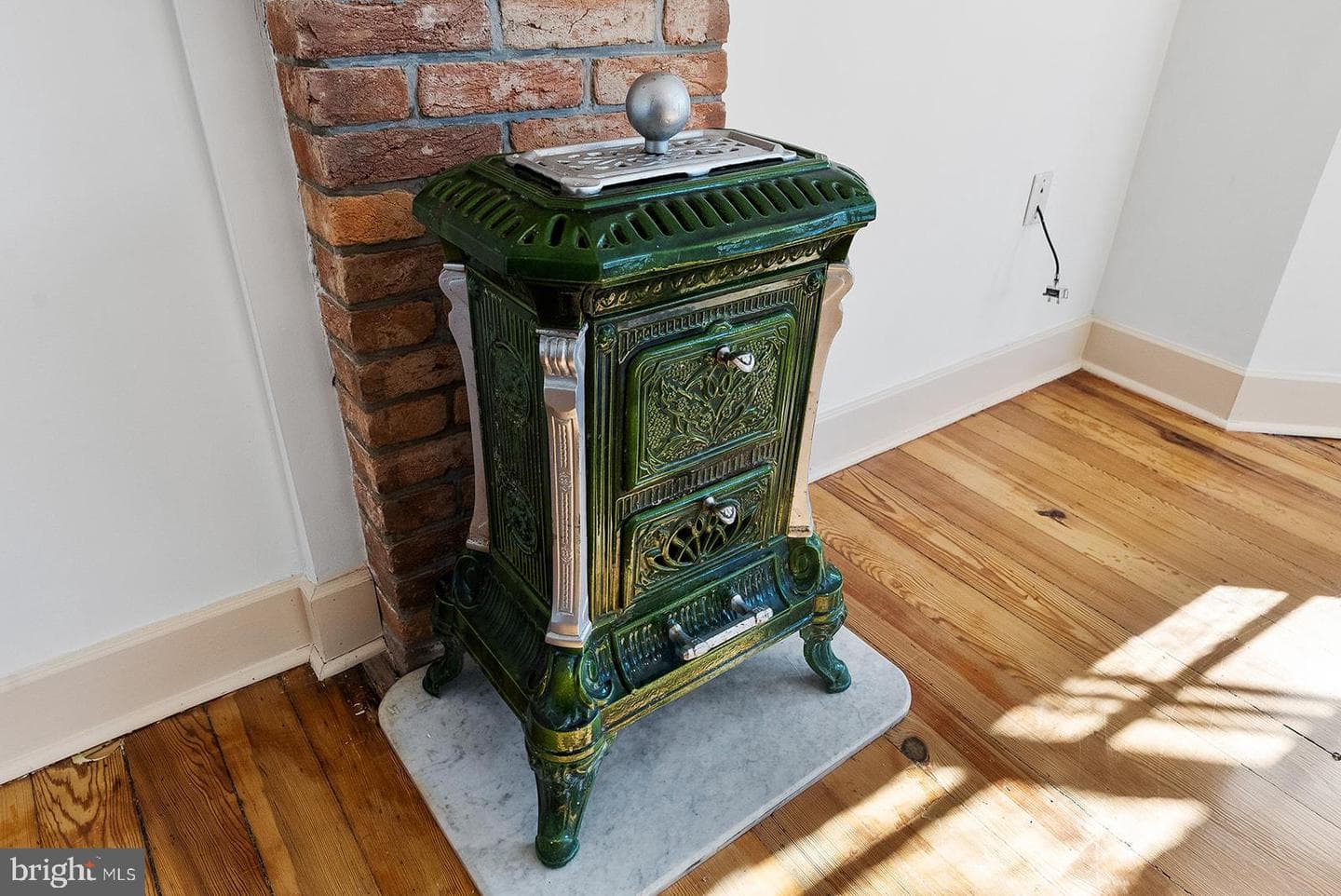 132 Amherst Street photo 38