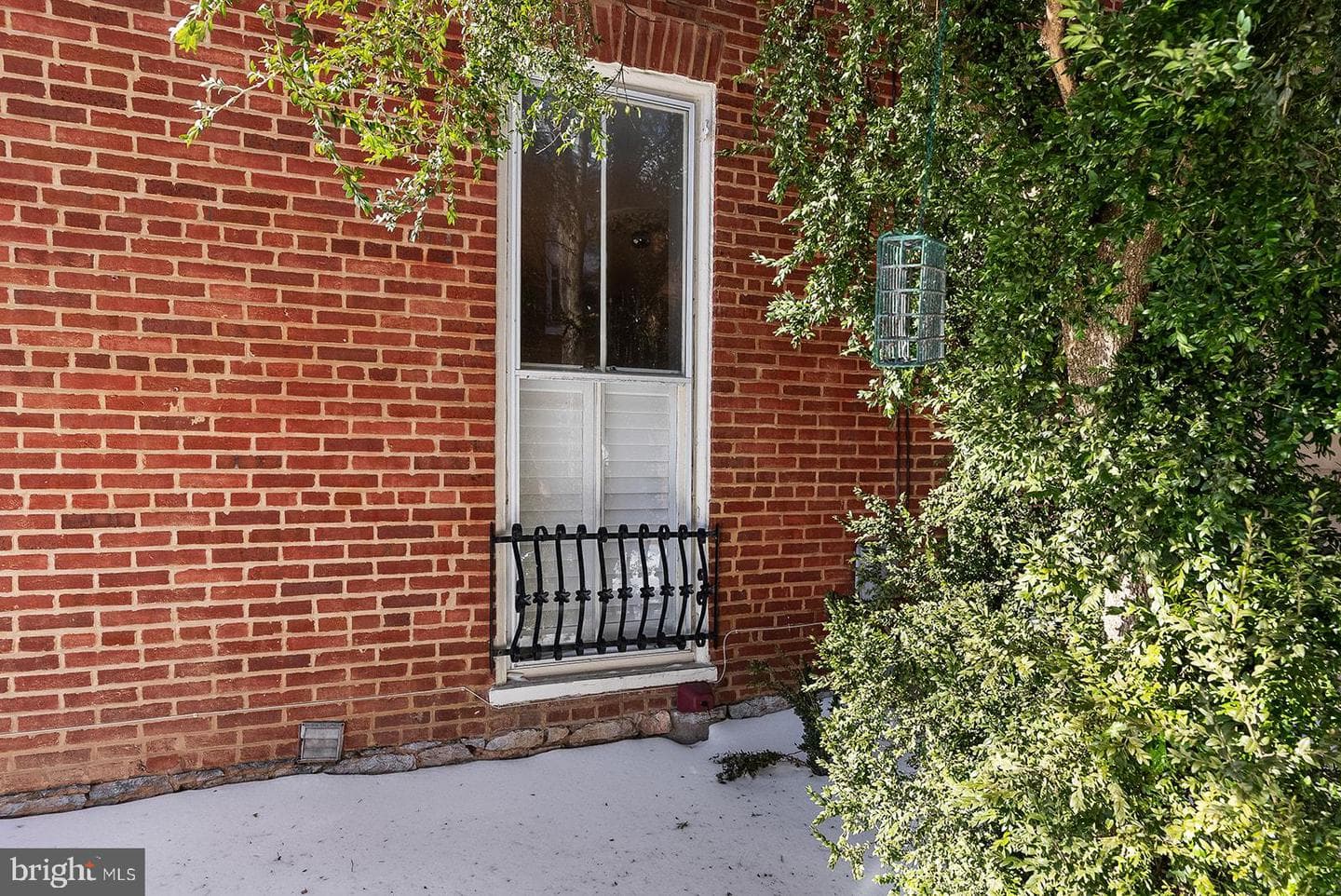 132 Amherst Street photo 4