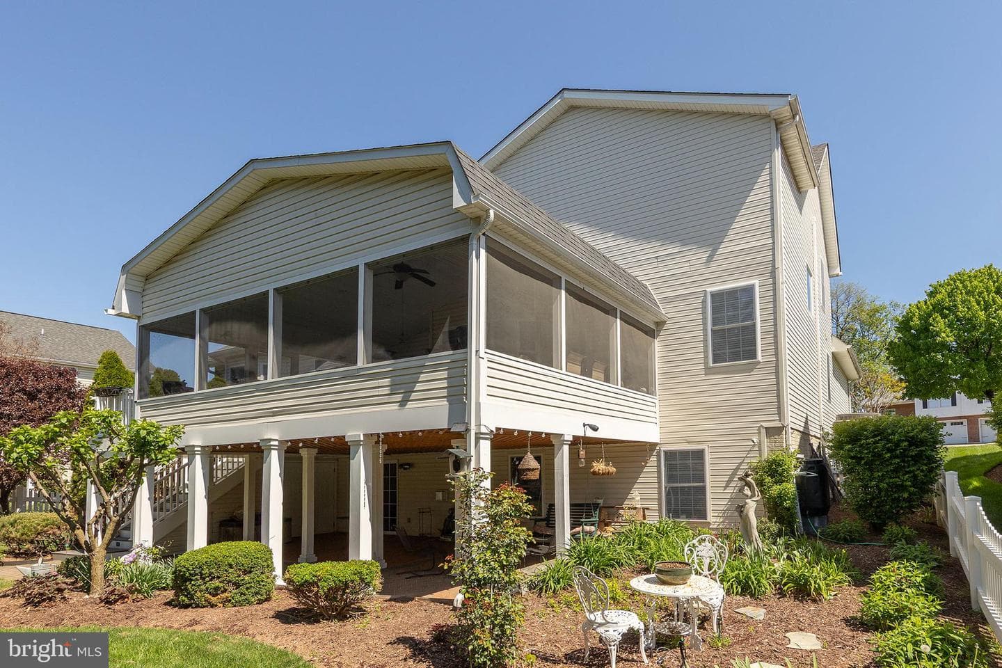 817 Chelsea Drive photo 60