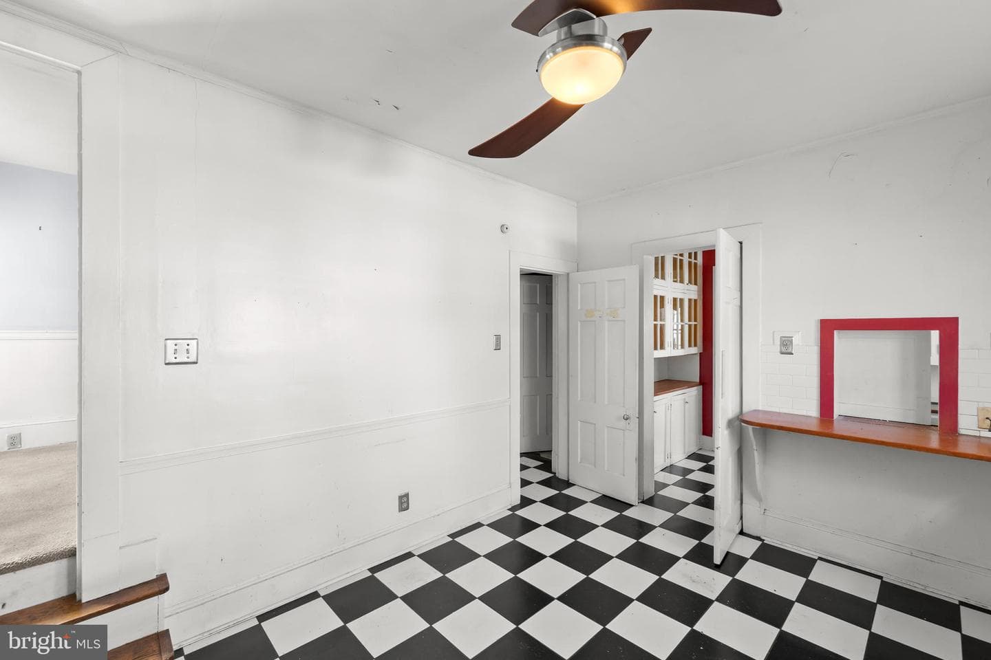 200 & 210 W Fairfax Lane photo 19