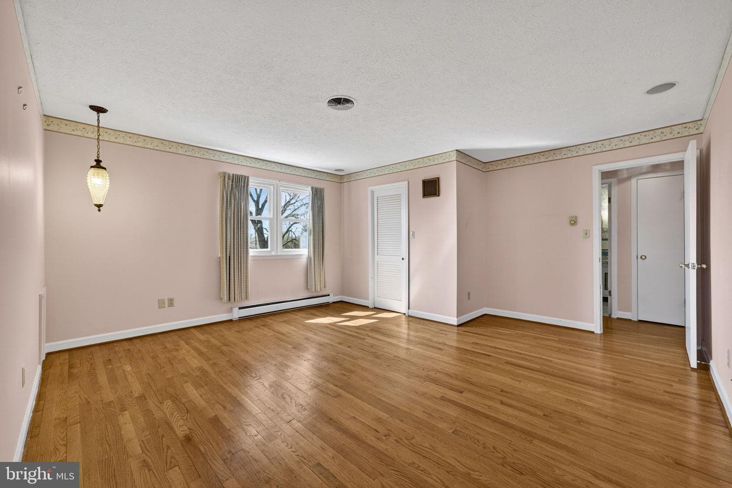 308 Ridge Avenue photo 28
