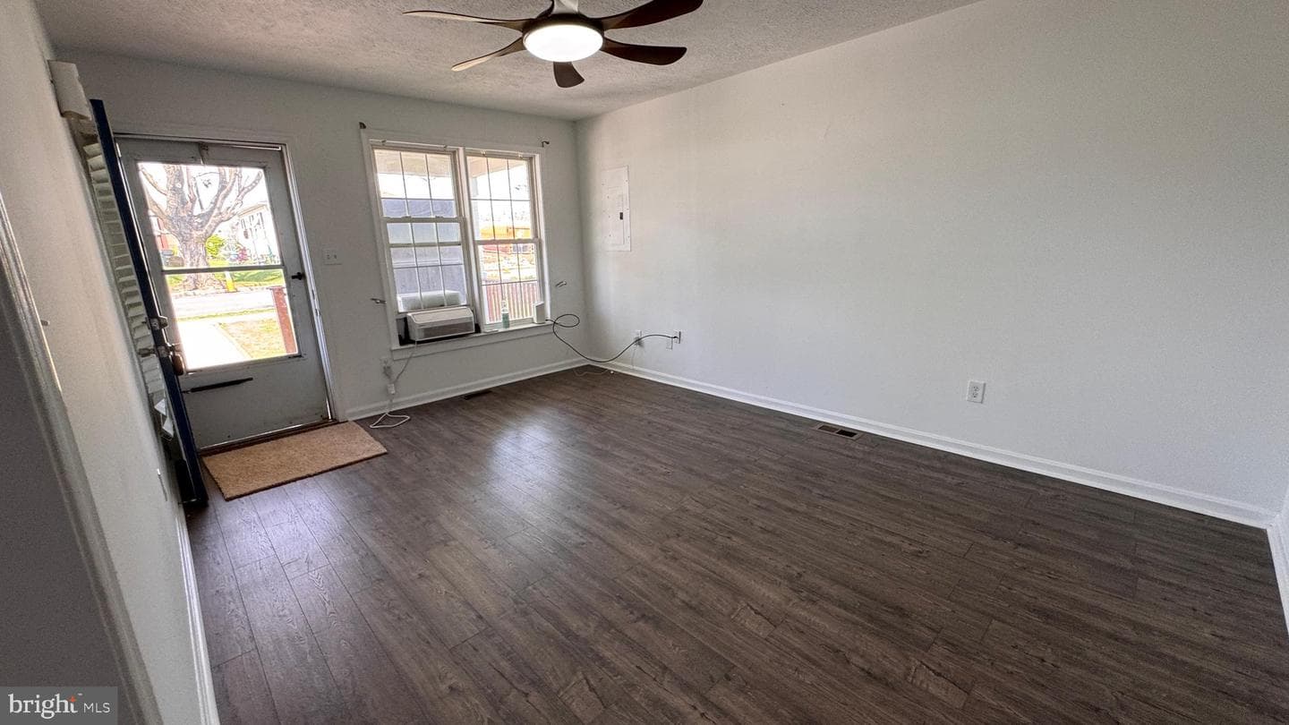 704 Watson Avenue photo 30