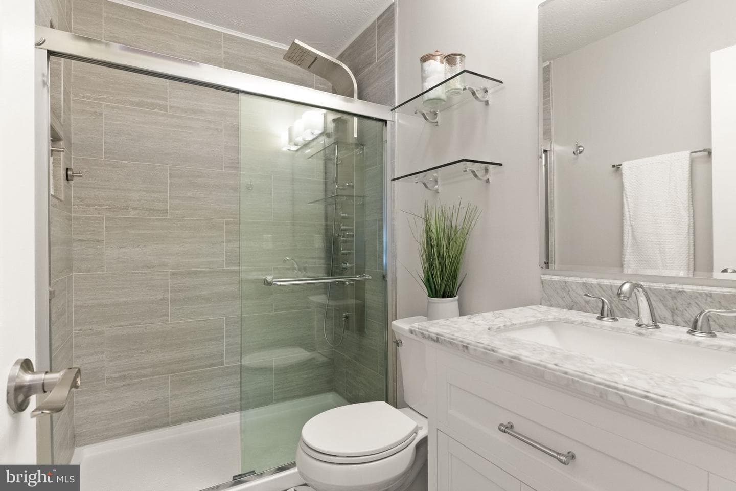 413 George Street photo 22