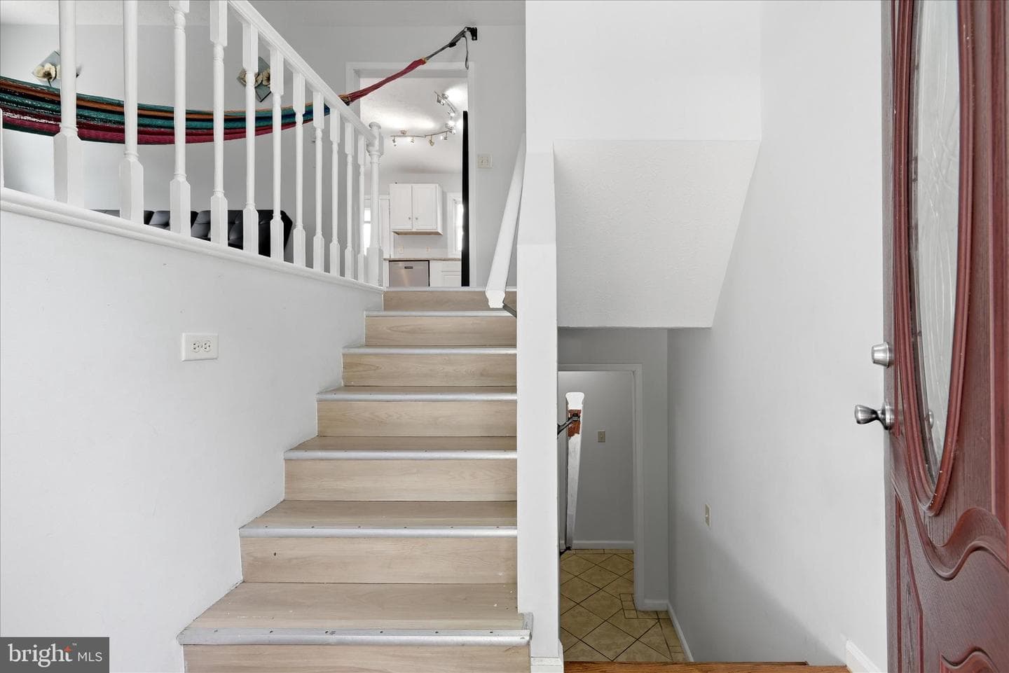 605 Dunlap Street photo 5