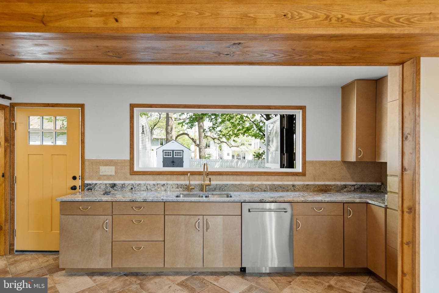 112 W Germain Street photo 6