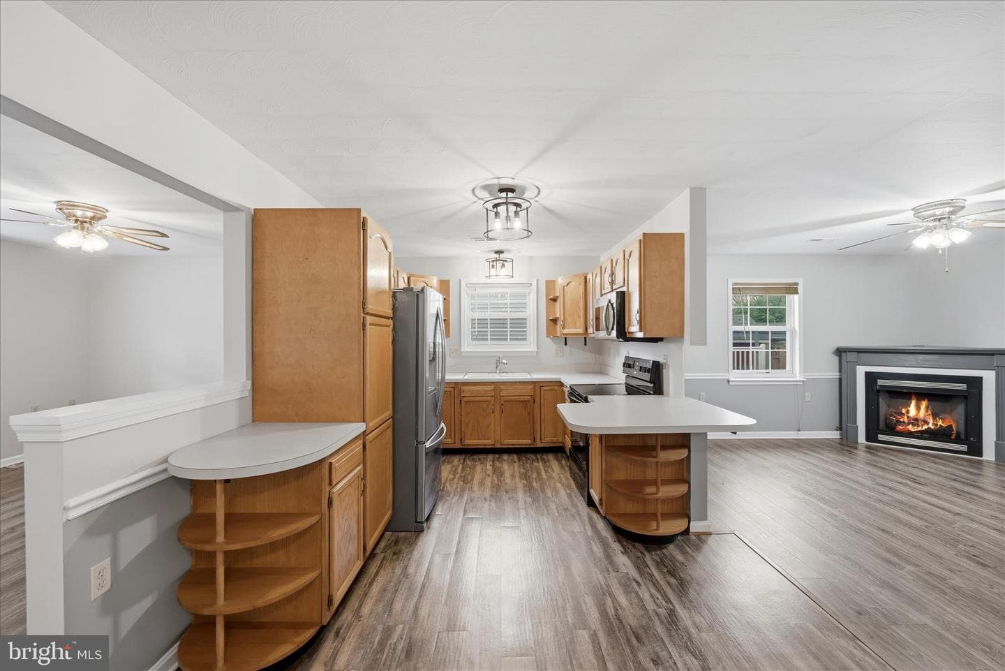 202 Russelcroft Road photo 13