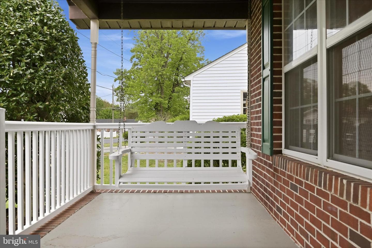 202 Russelcroft Road photo 7