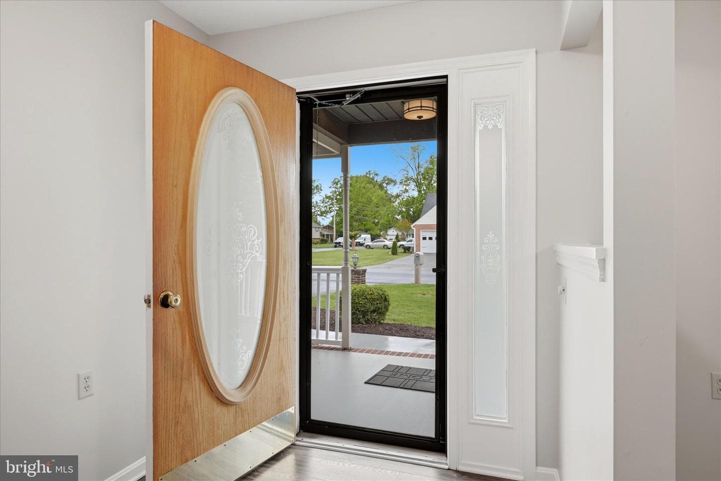 202 Russelcroft Road photo 8