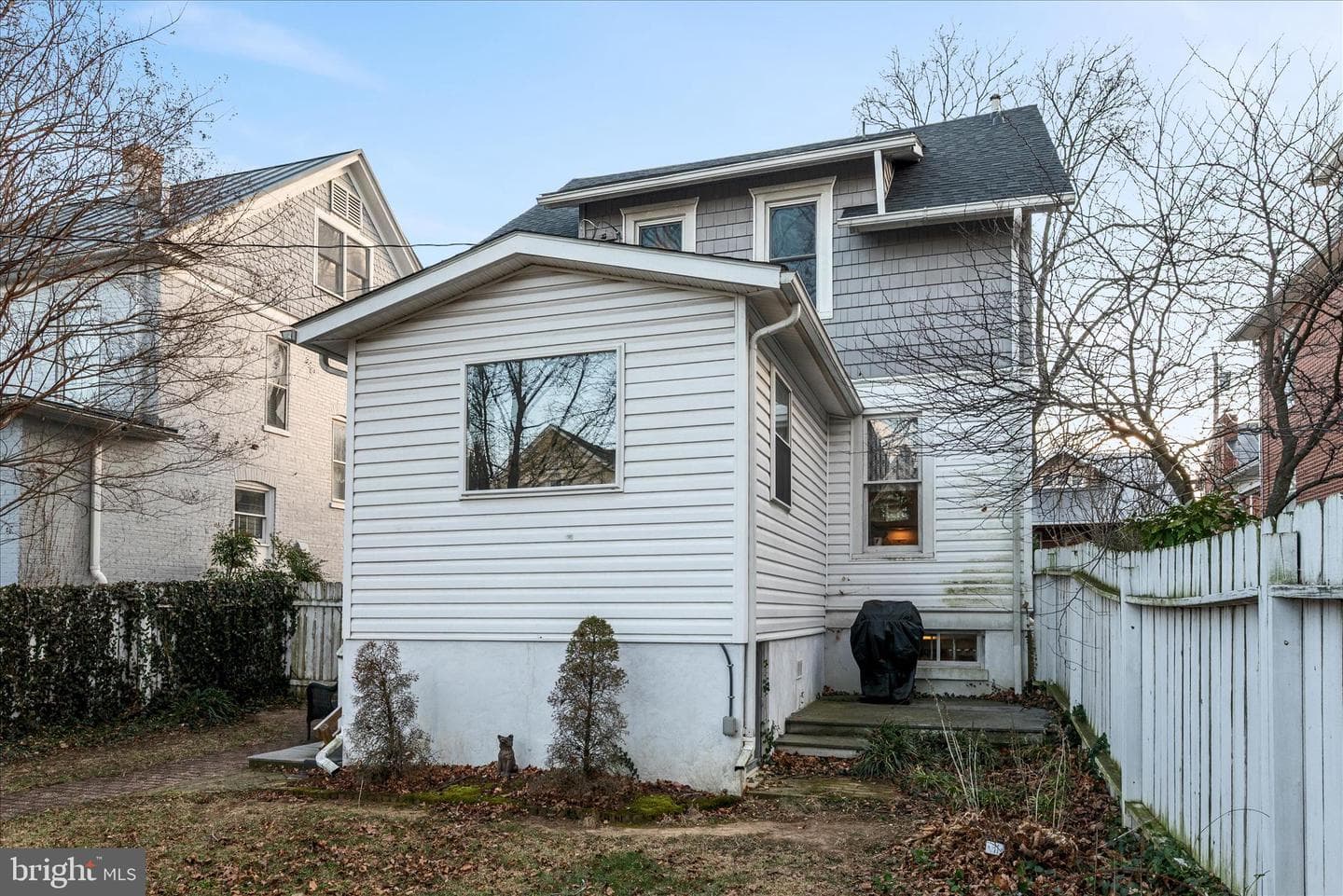 312 W Cecil Street photo 35