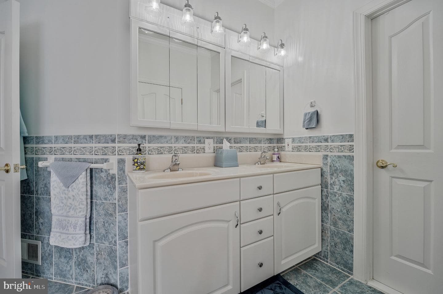 3013 Saratoga Drive photo 58