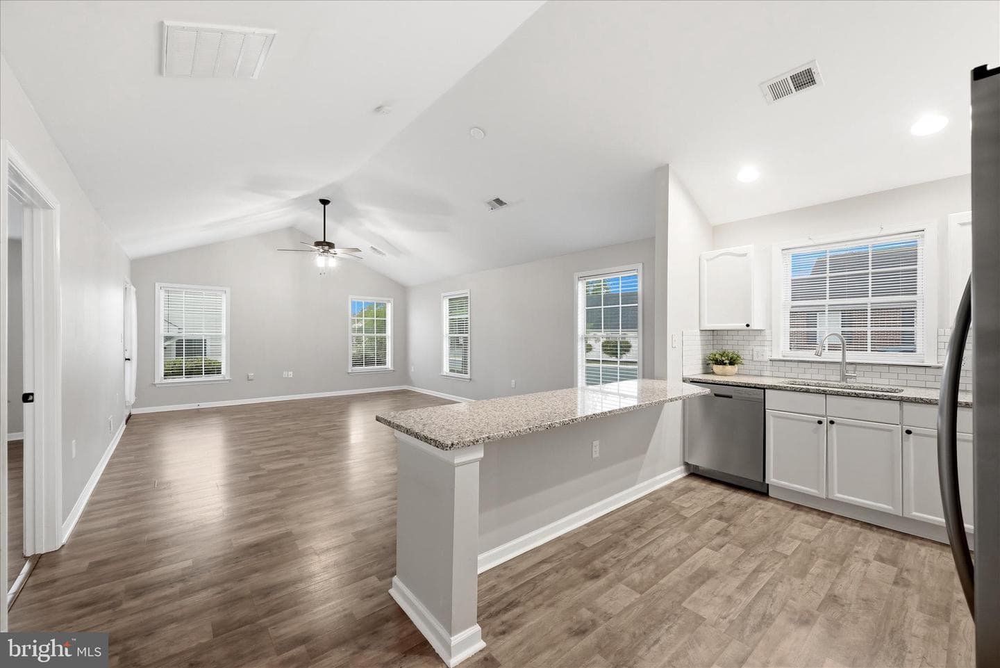 1856 Melvor Lane photo 13