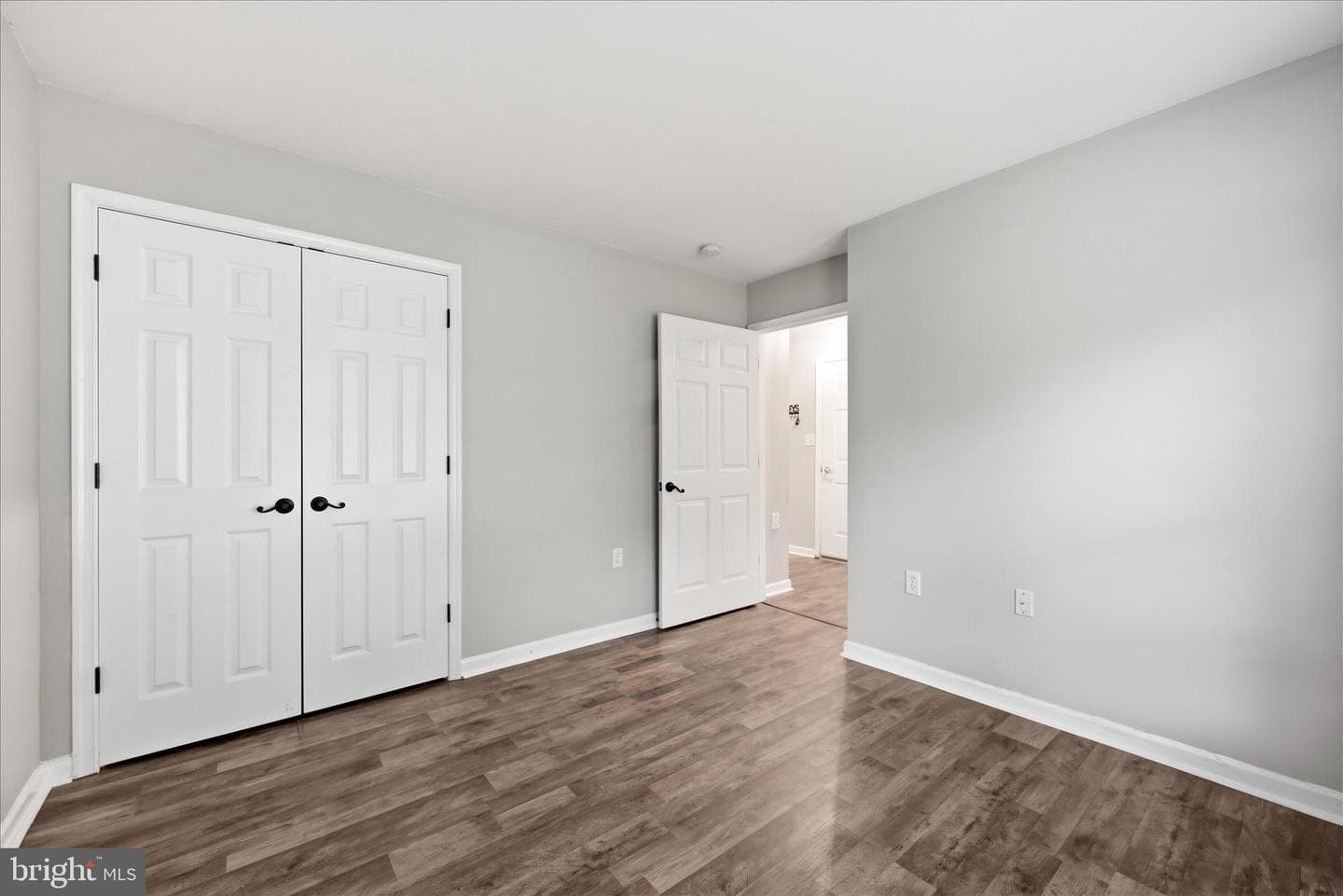 1856 Melvor Lane photo 21