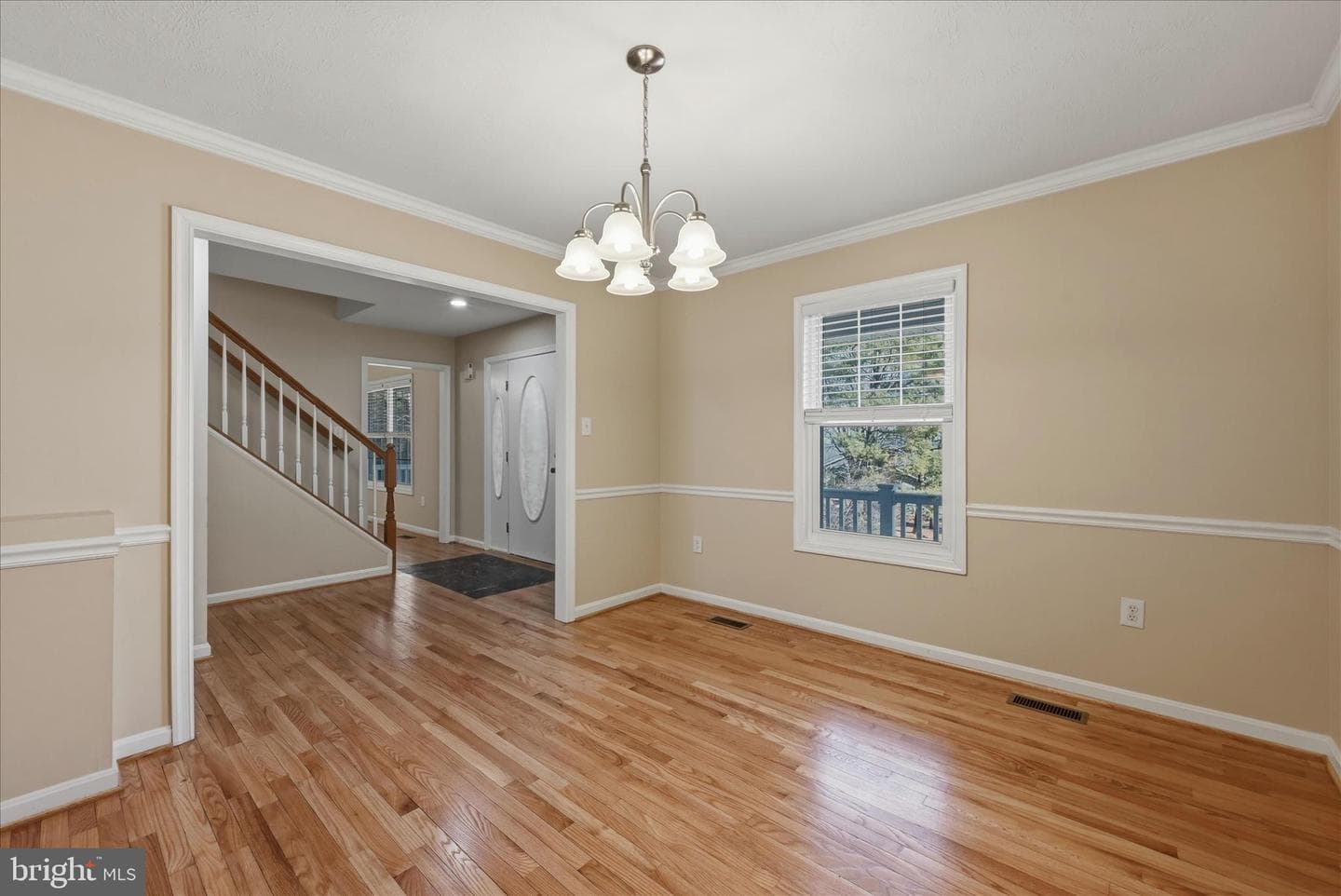 620 Crystal Court photo 11