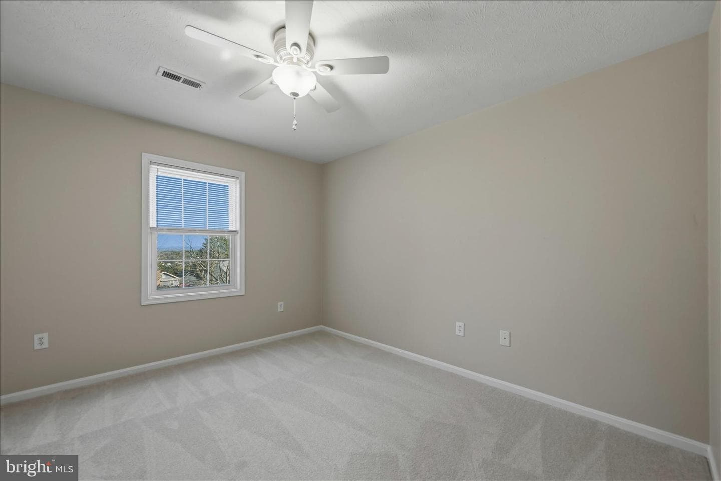 620 Crystal Court photo 26
