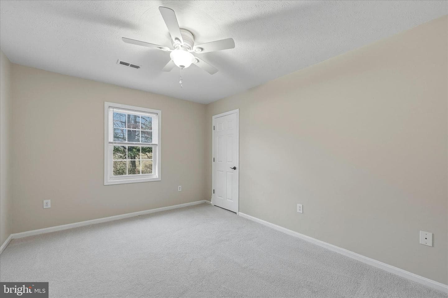 620 Crystal Court photo 29