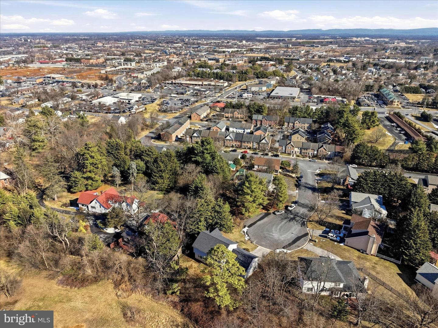 620 Crystal Court photo 42