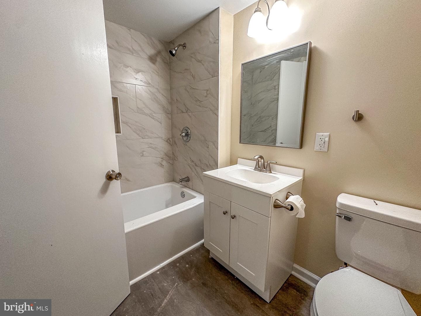 110 Russellcroft Road photo 29