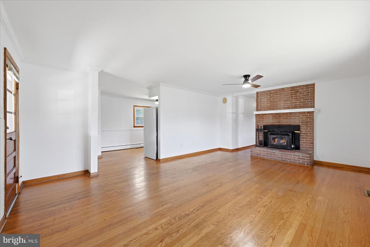 101 Locust Avenue photo 9
