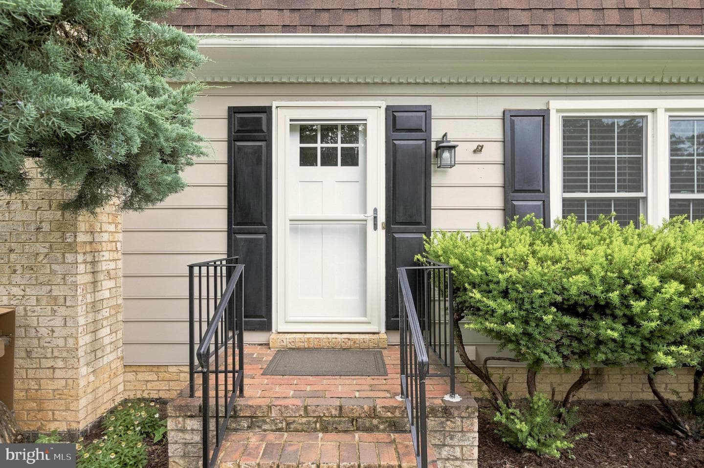 824 Appleseed Court photo 4
