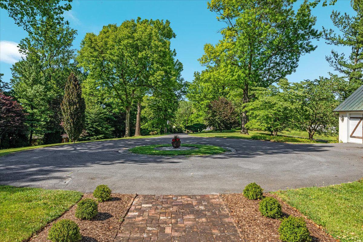 730 Merrimans Lane photo 93