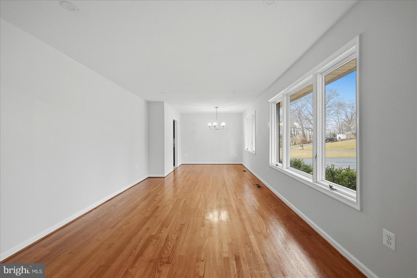 388 Bowling Green Road photo 6