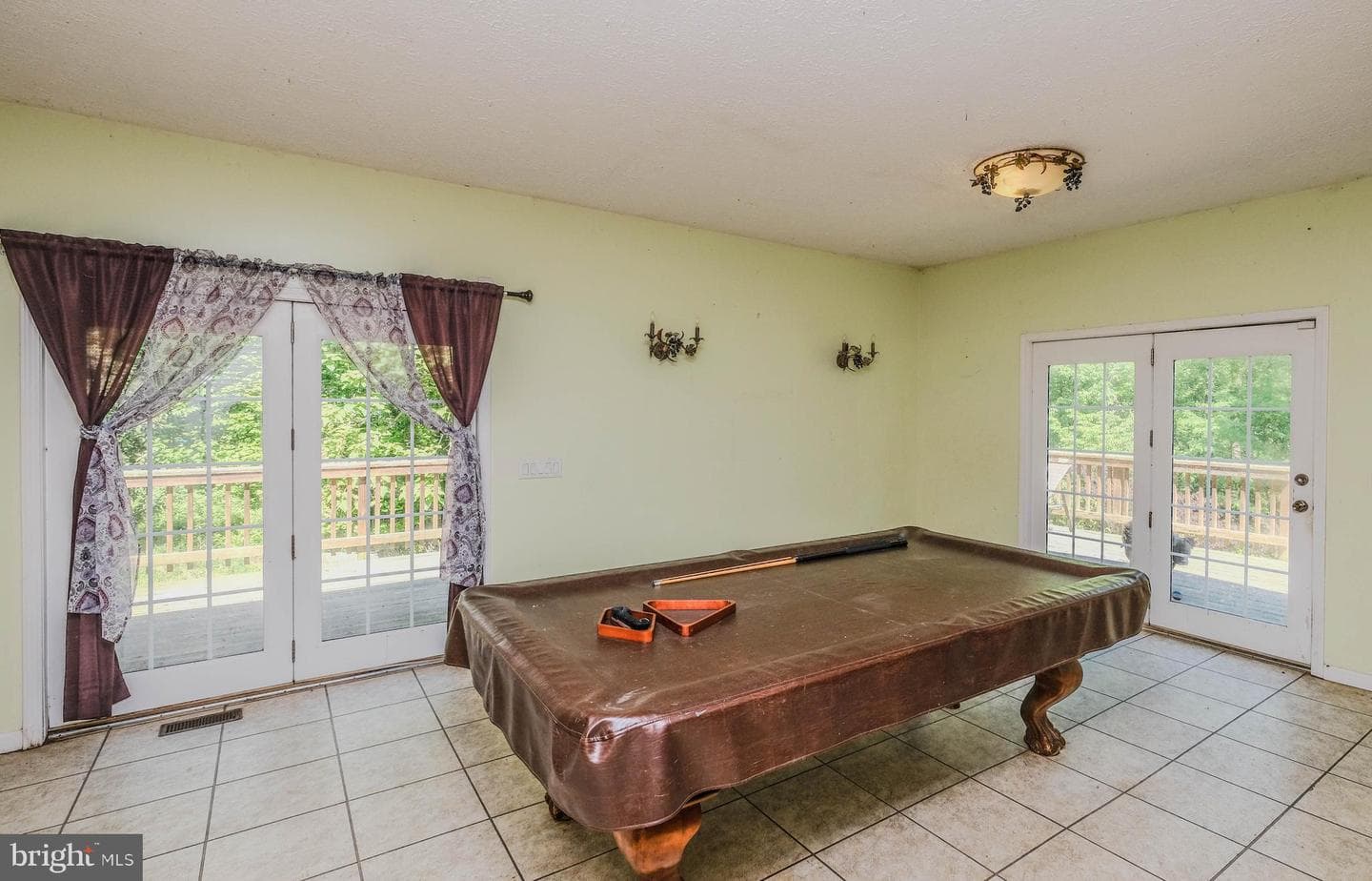 1195 Shangri La Road photo 42