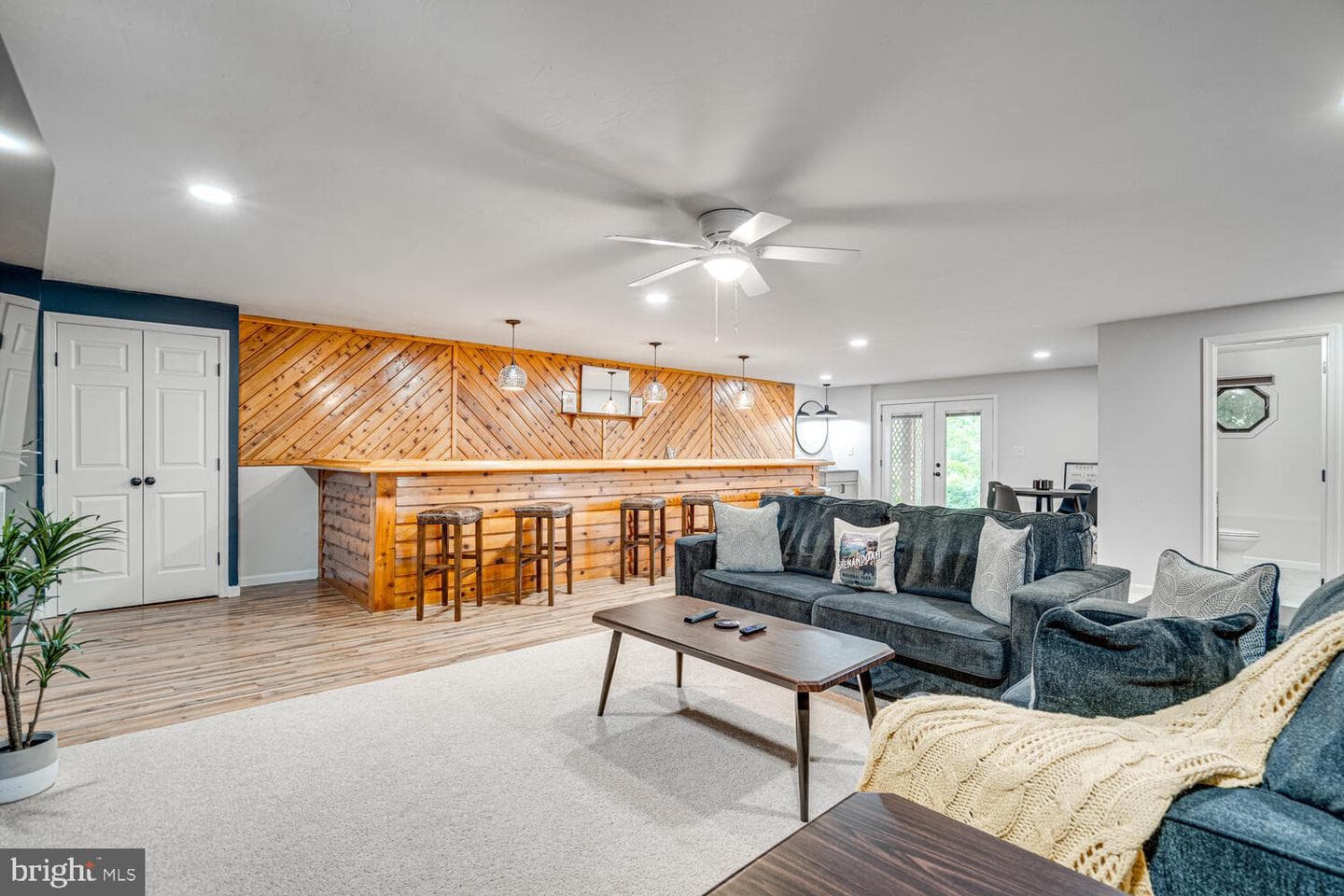 540 Lakeside Drive photo 36