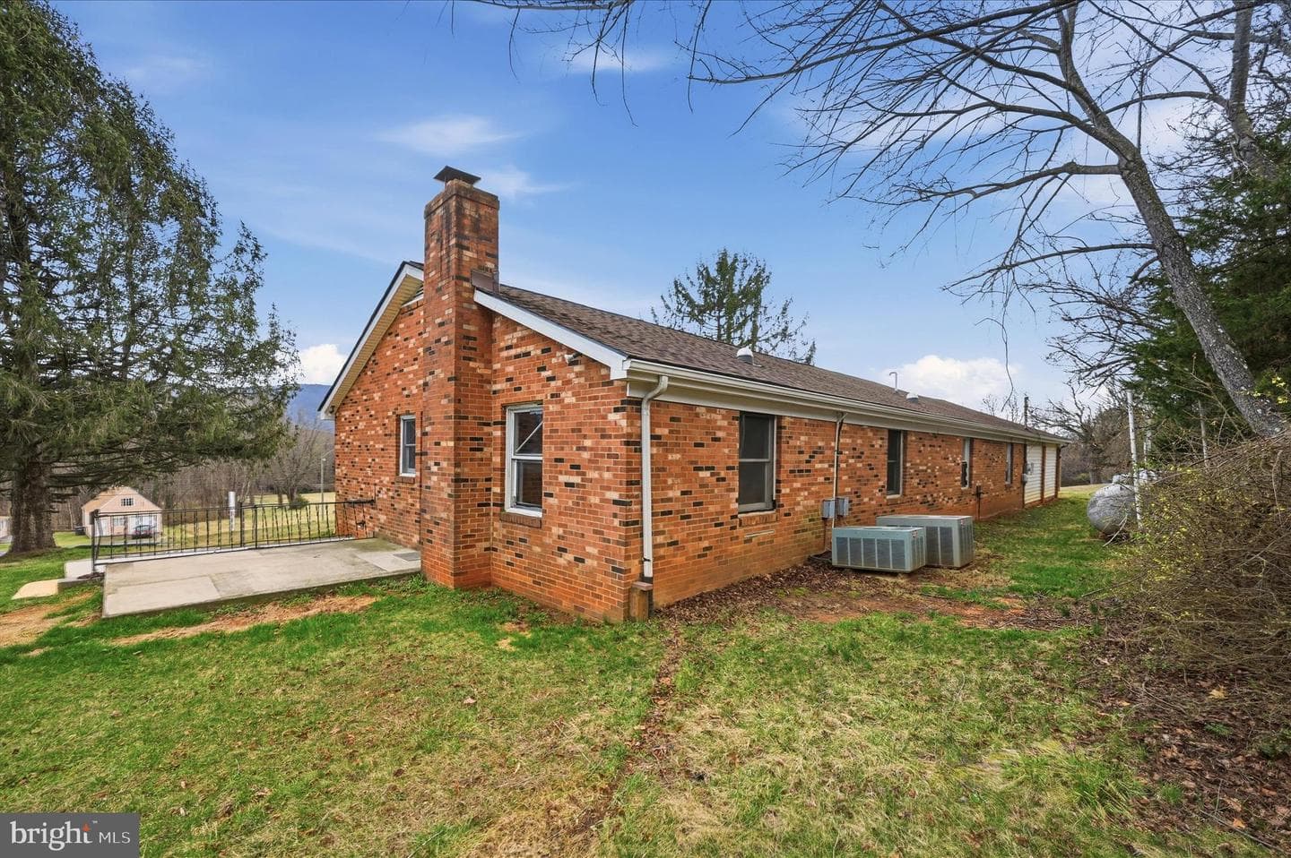 42 Dogwood Lane photo 53