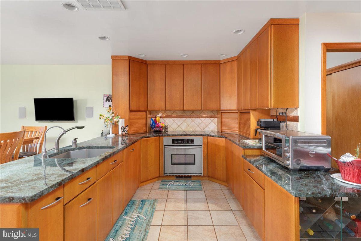 209 Park Ridge Court photo 12