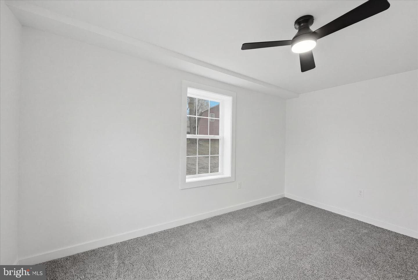 1 Depot Avenue photo 29