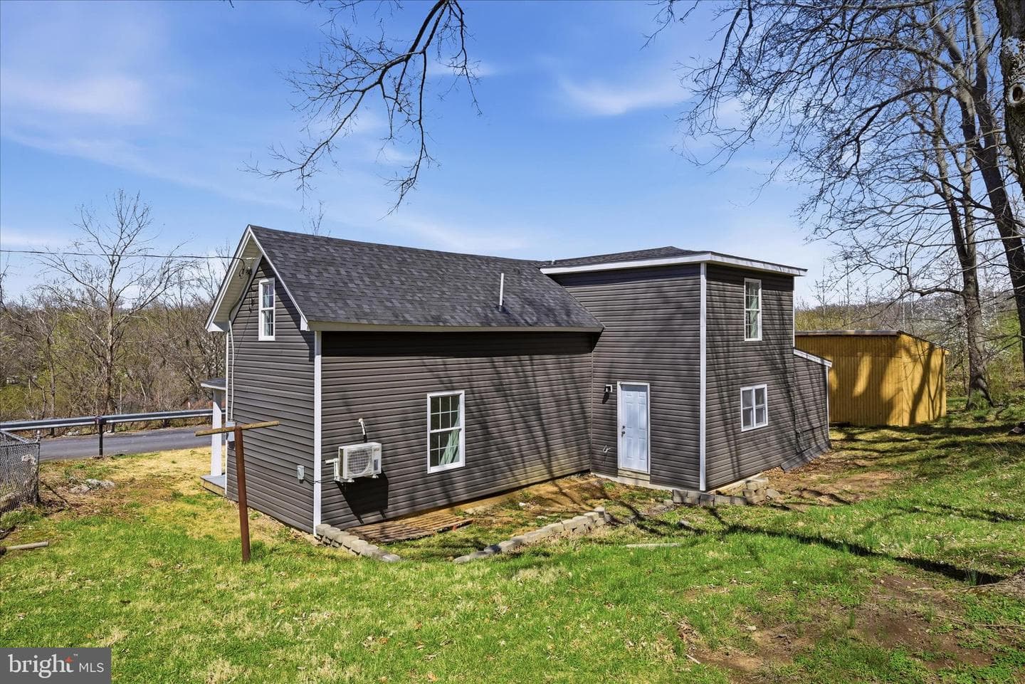 1 Depot Avenue photo 34