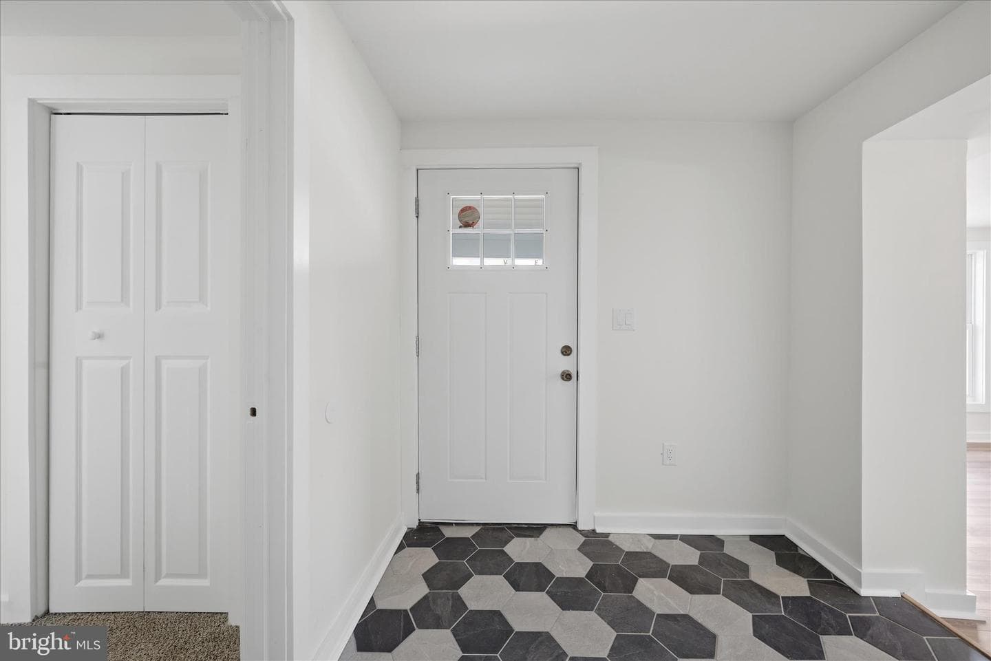 1 Depot Avenue photo 7
