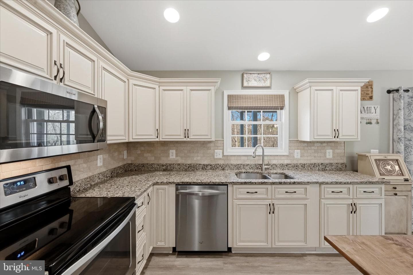 112 Apple Orchard Drive photo 16