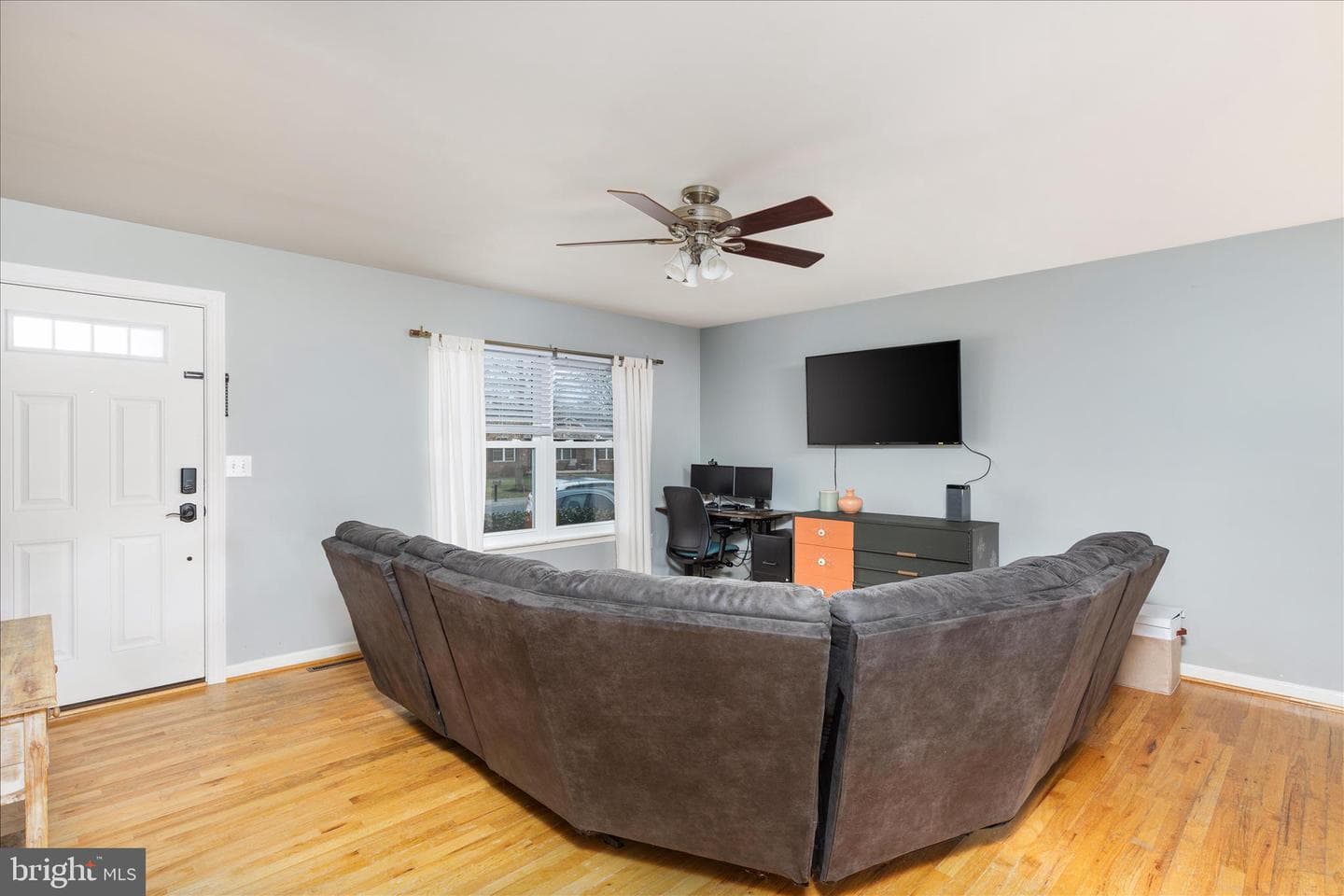 1112 Ashby Street photo 4