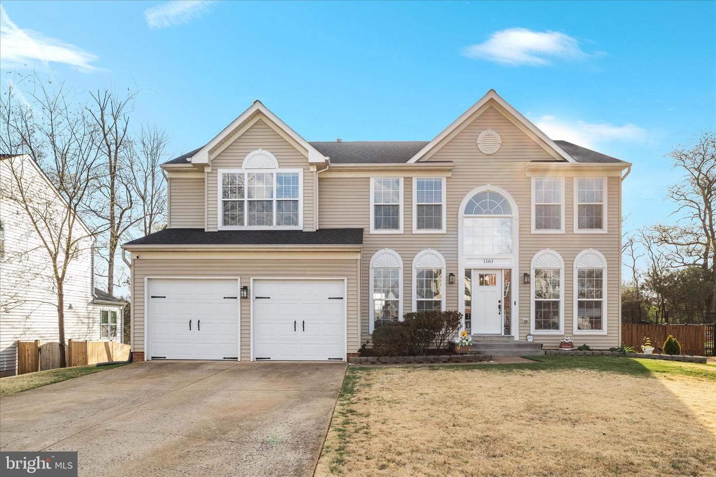 1161 Happy Ridge Drive photo 2