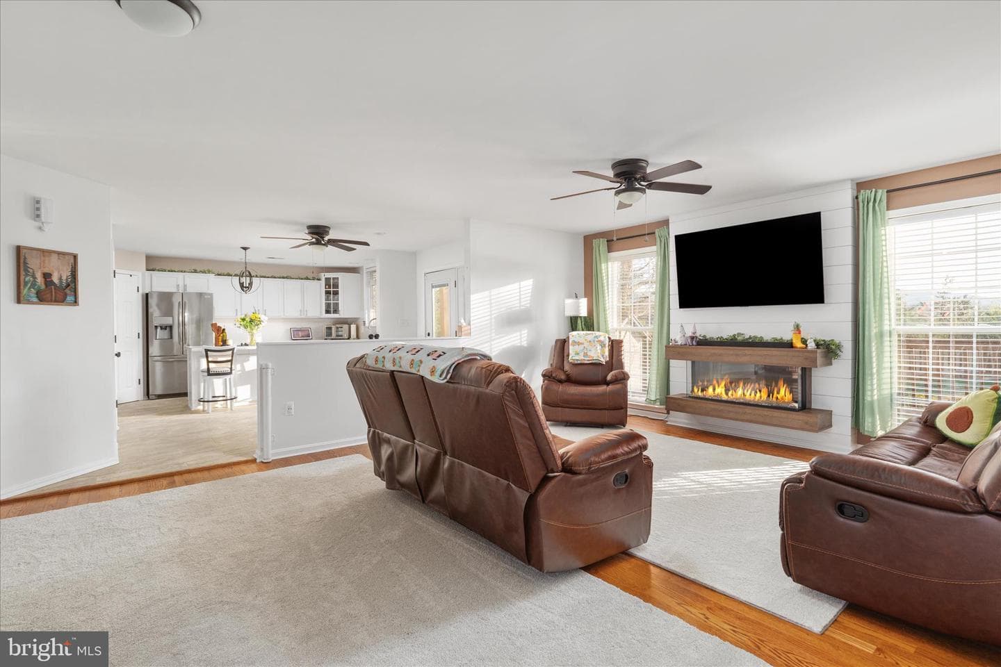 1161 Happy Ridge Drive photo 8