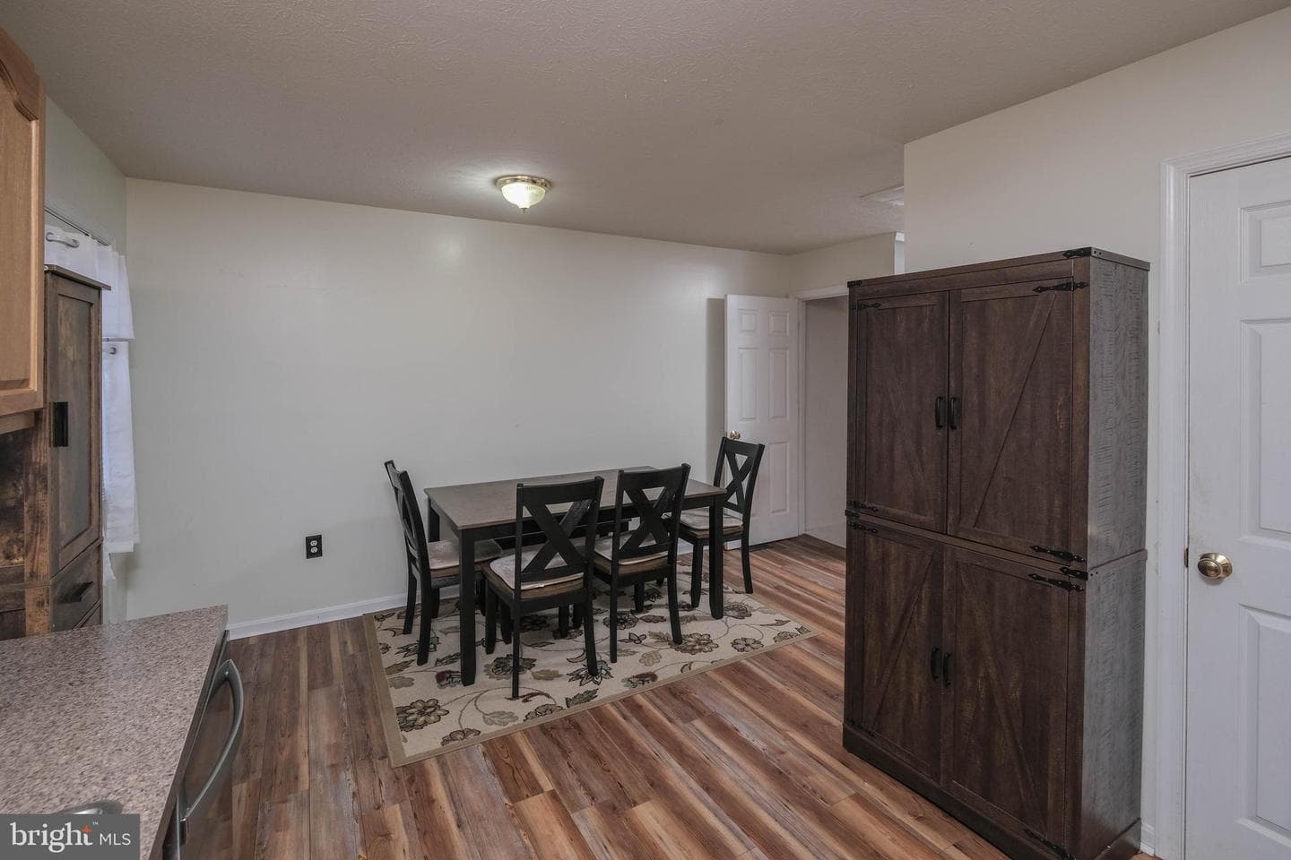 460 Cherrydale Avenue photo 9