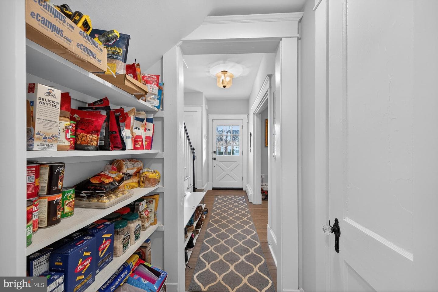 213 W 1st Street photo 22