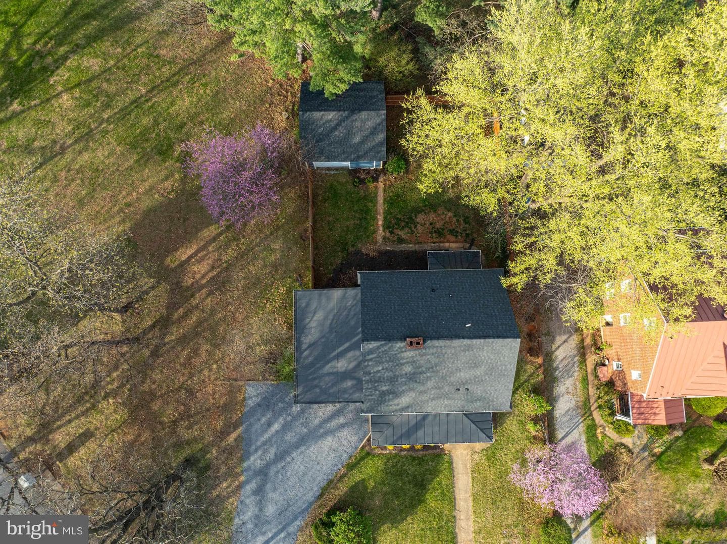 213 W 1st Street photo 7