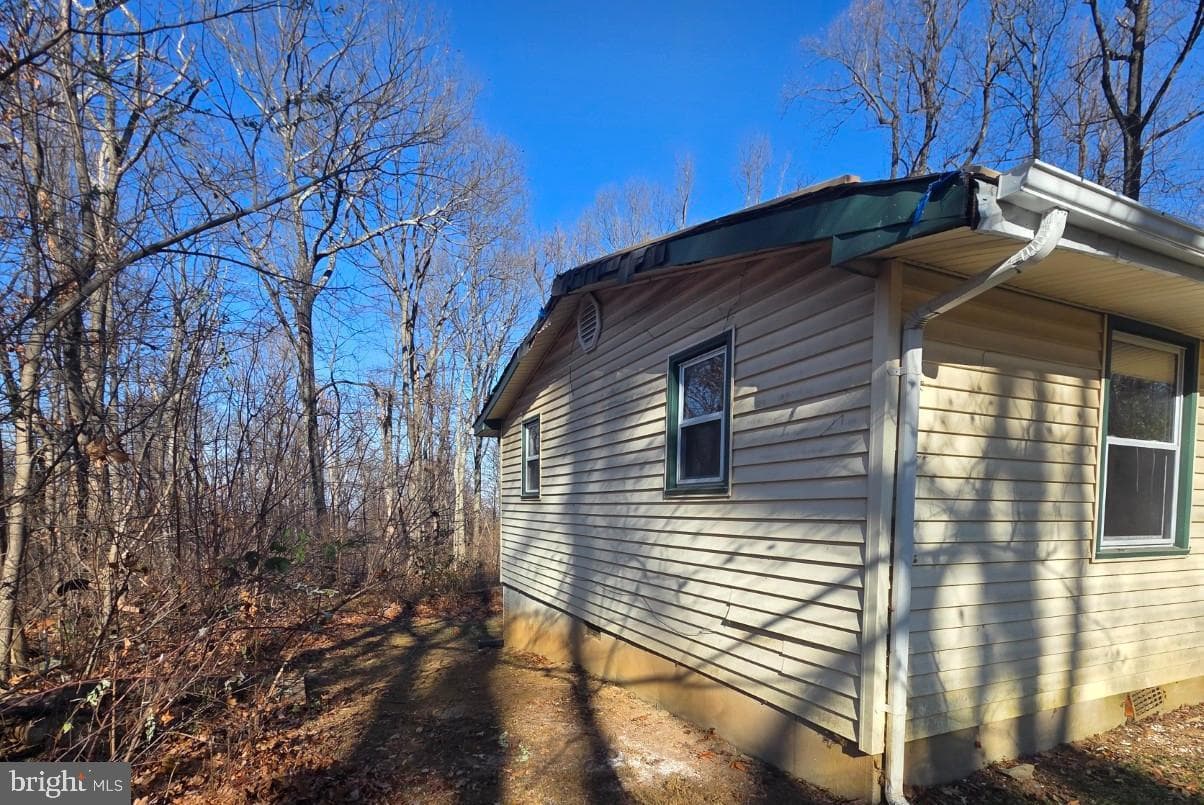 3717 Freezeland Road photo 7