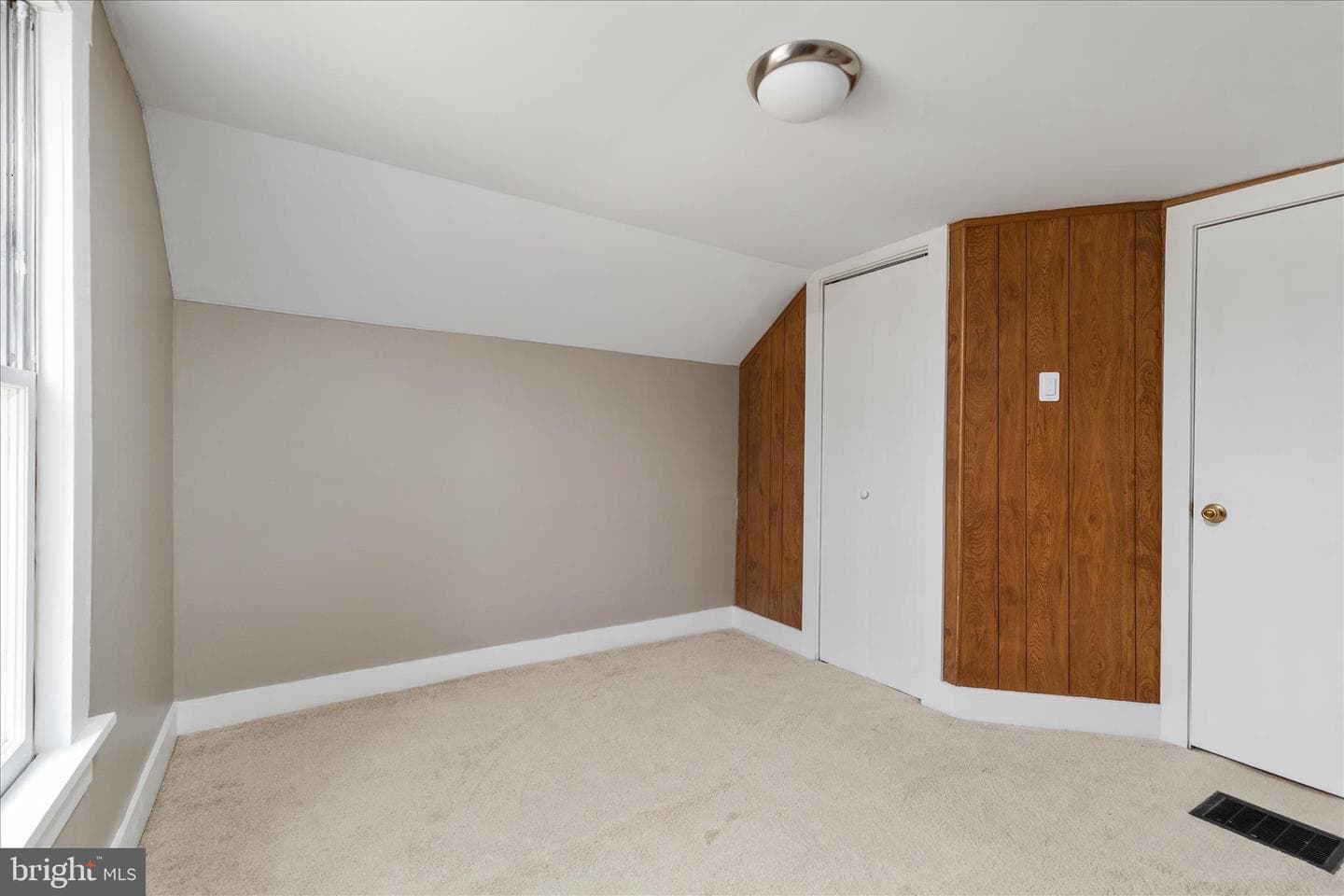 325 Ritenour Street photo 17