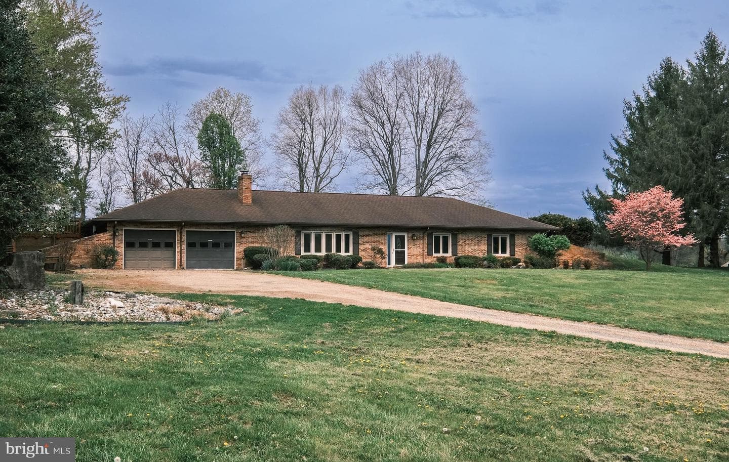 225 Bowling Green Road photo 3