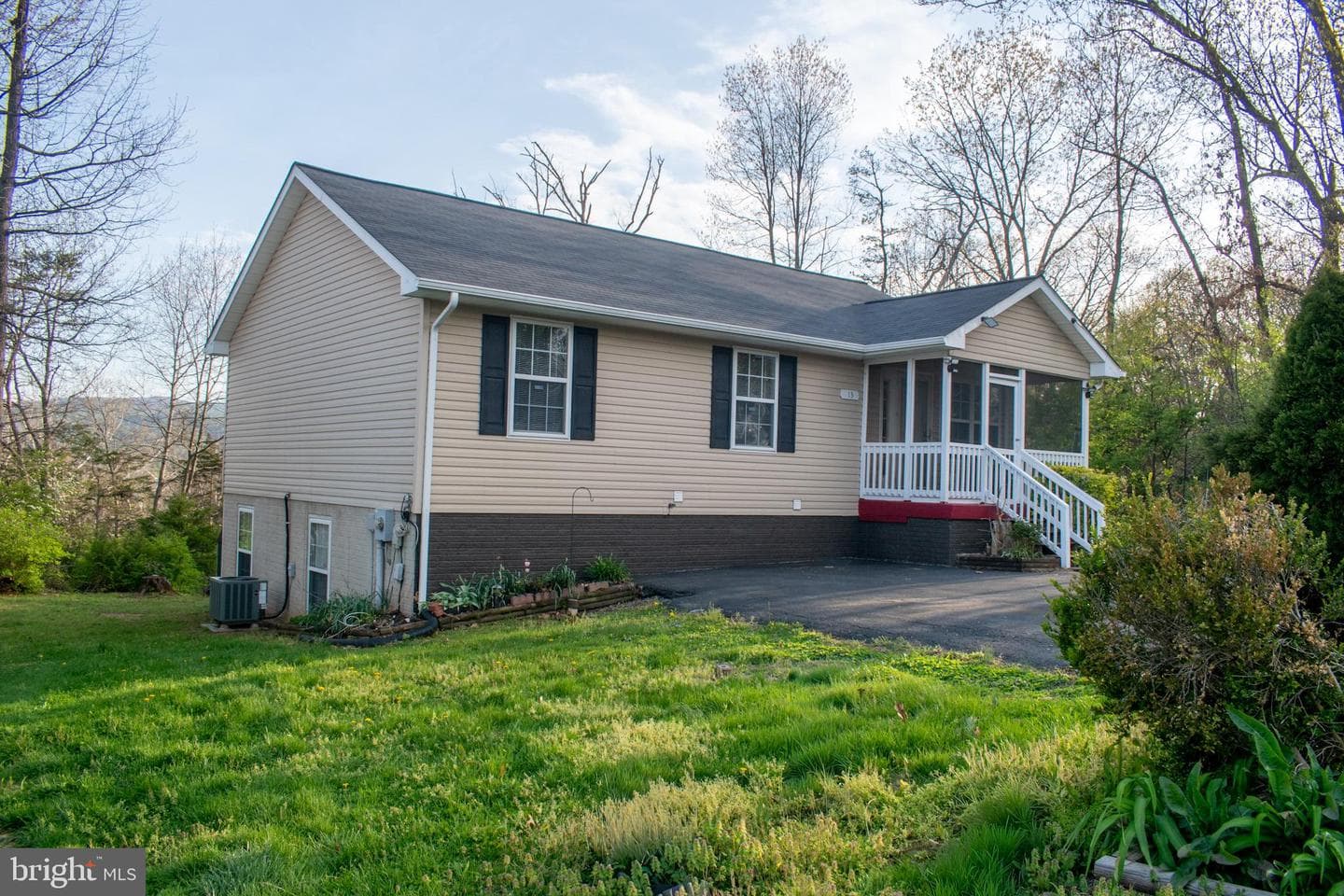 13 Crestview Drive, Front Royal