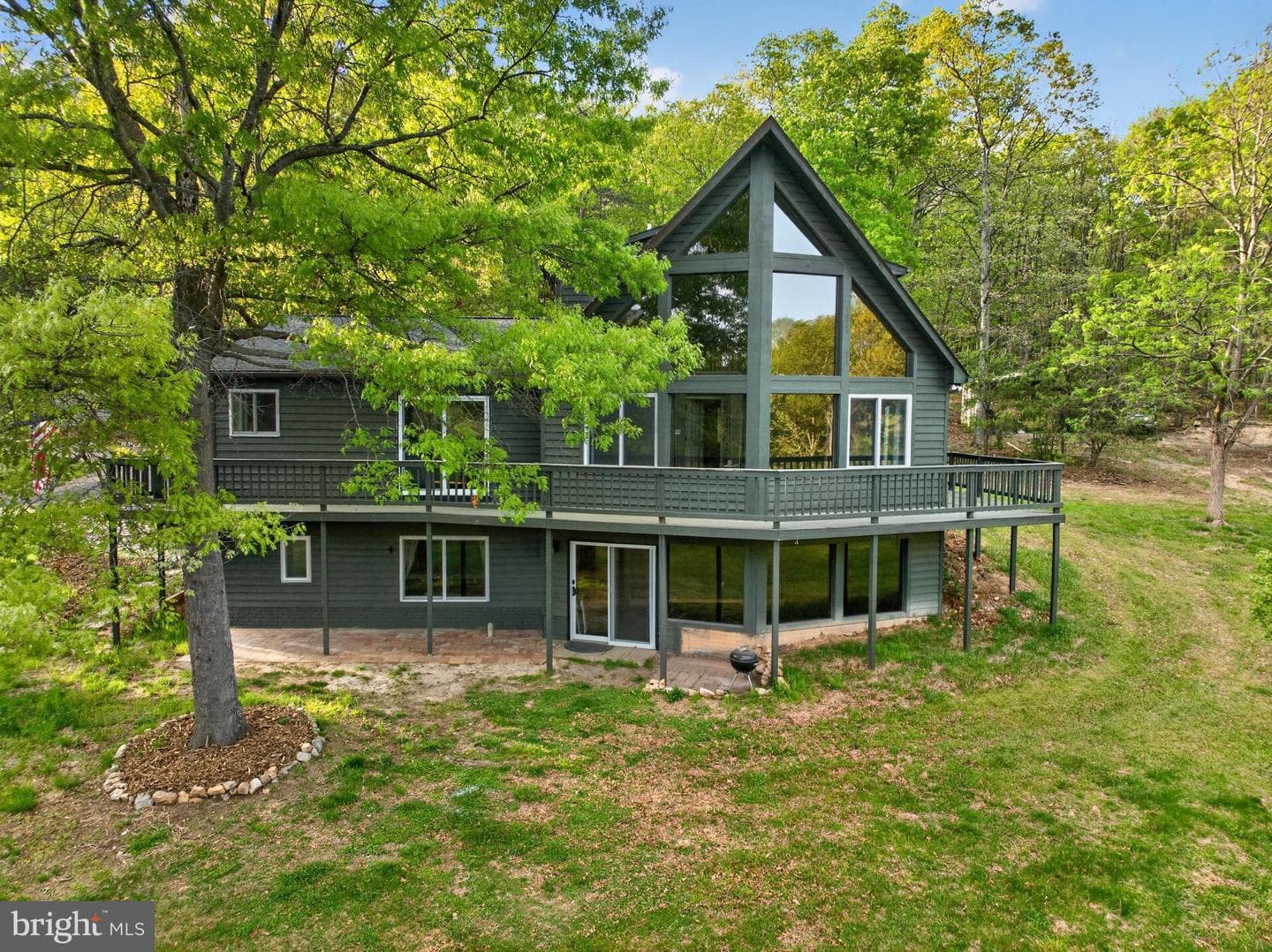 1512 Pilgrims Way photo 5