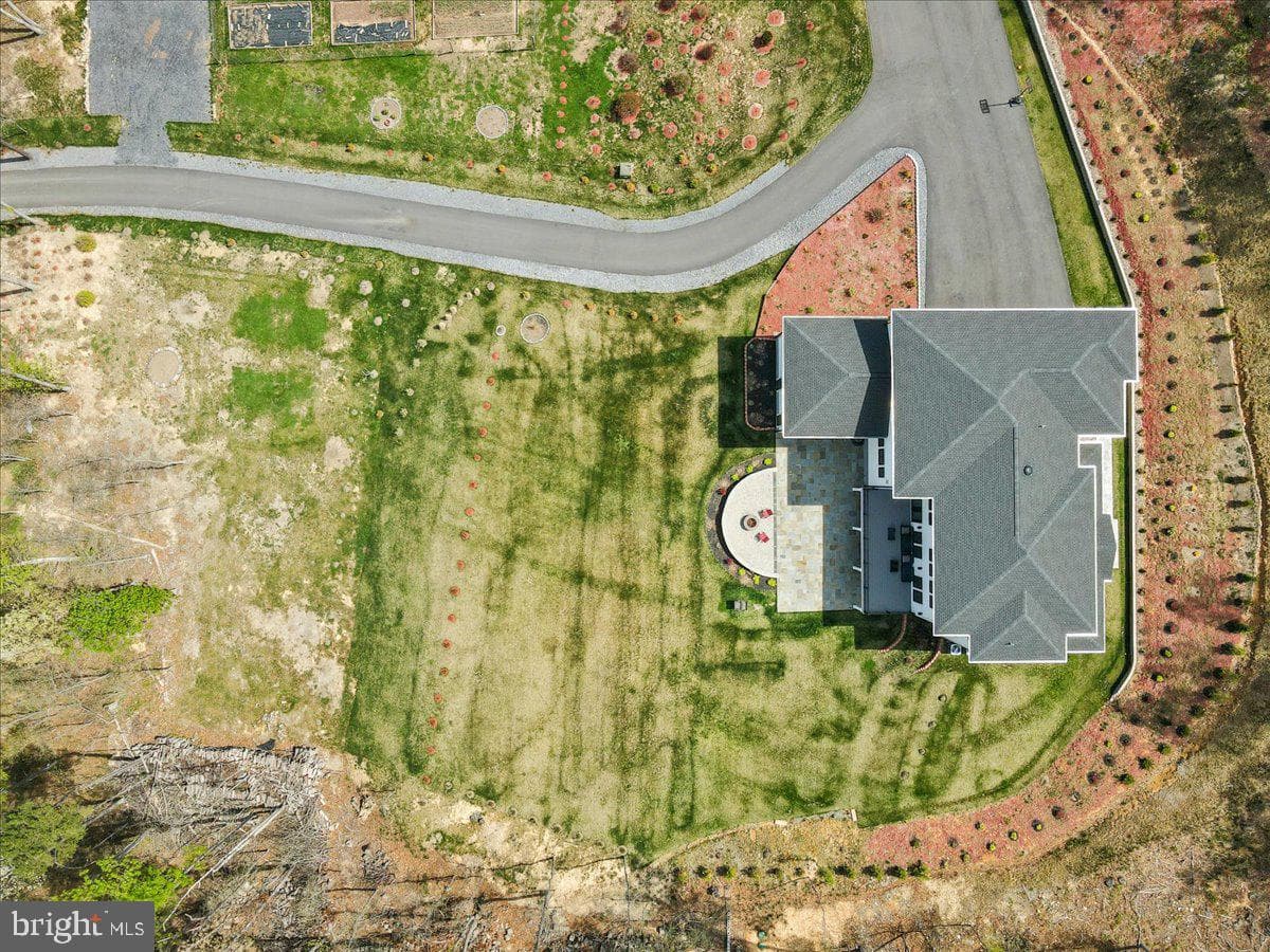 138 Wooded Lane photo 93