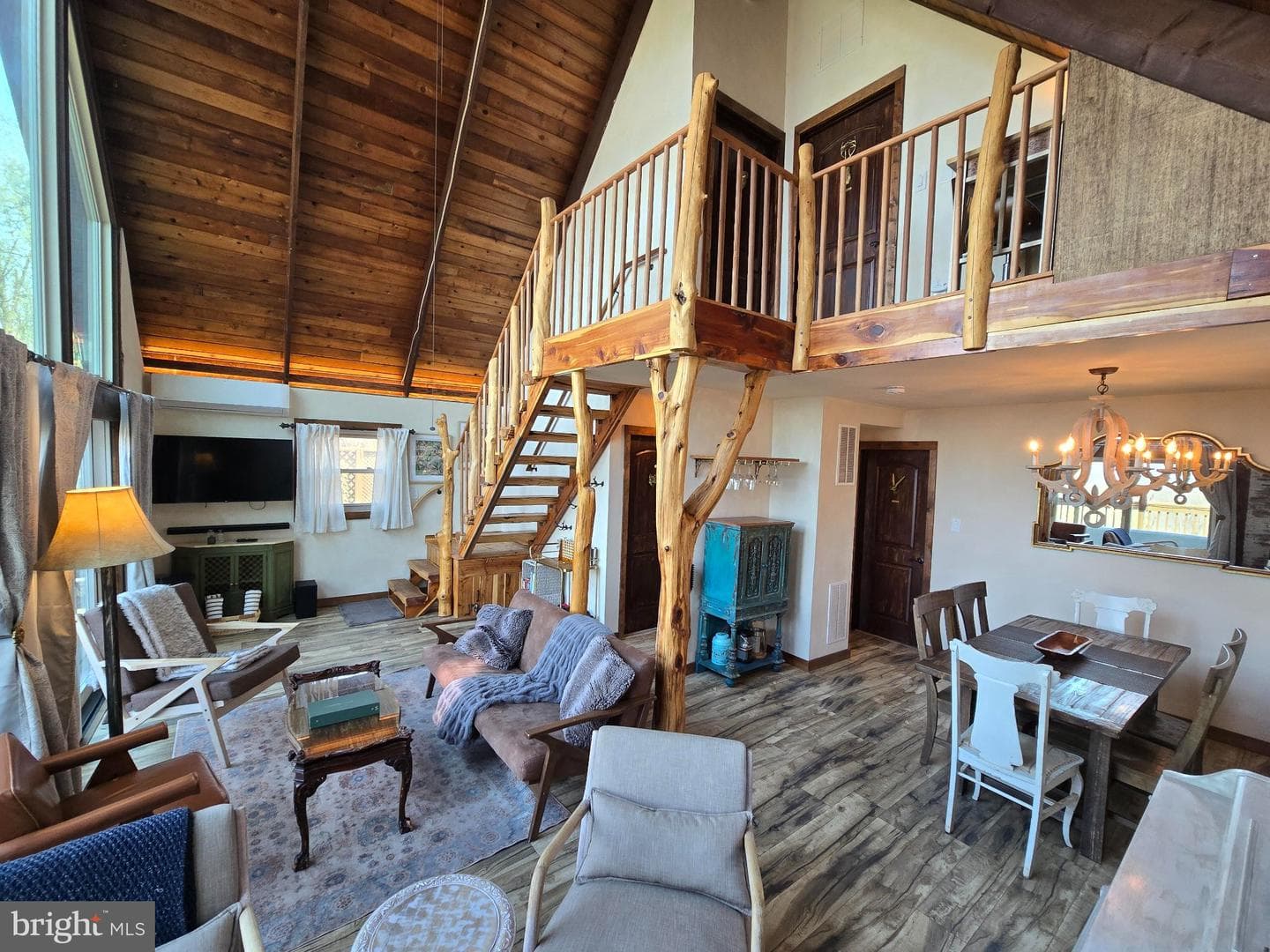 1614 High Top Road photo 3