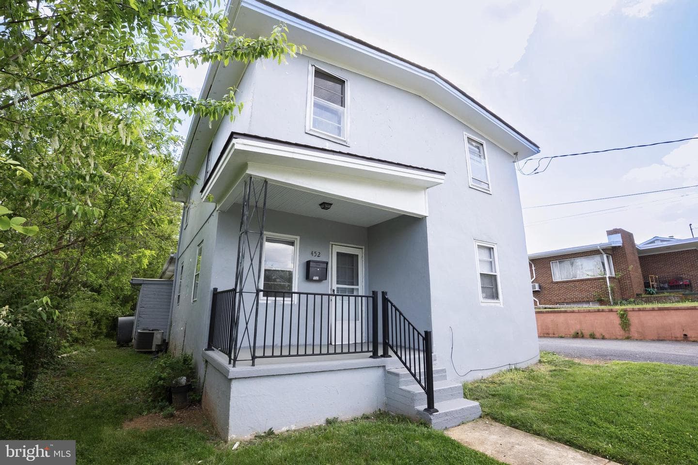 452 Acton Street photo 2