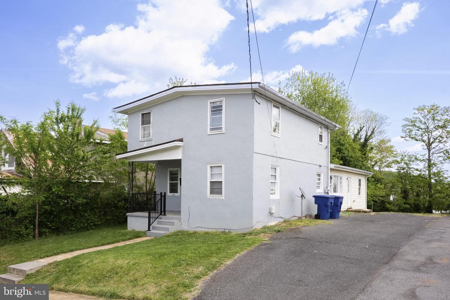 452 Acton Street photo 3