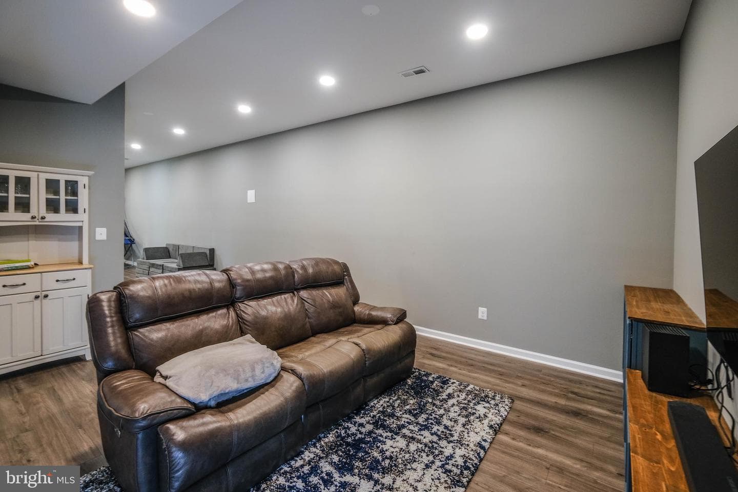 703 Cardinal Drive photo 40